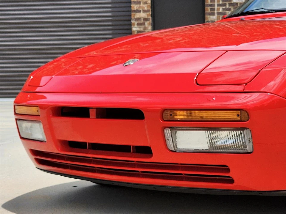 1989 Porsche 944 S2 - Image 26 of 31