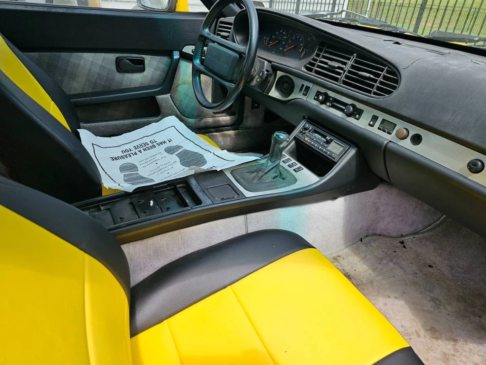 1988 Porsche 944 S - Image 15 of 18