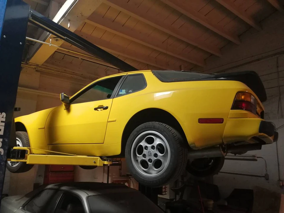 1988 Porsche 944 S - Image 2 of 18