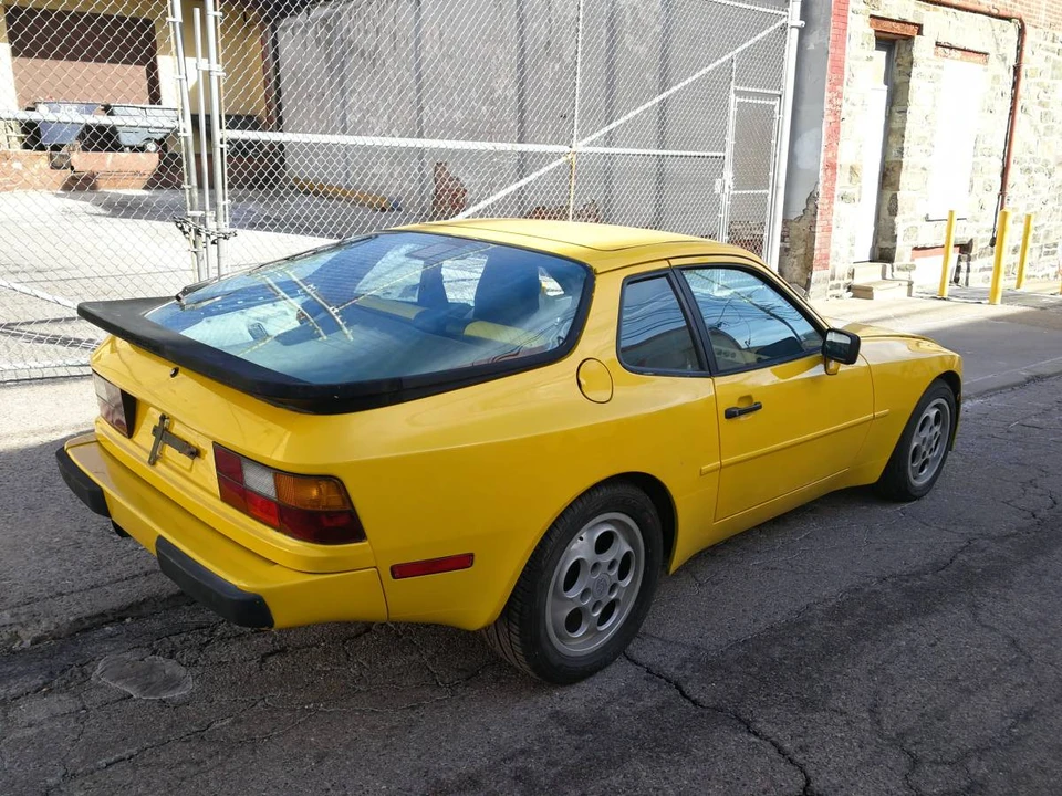 1988 Porsche 944 S - Image 5 of 18