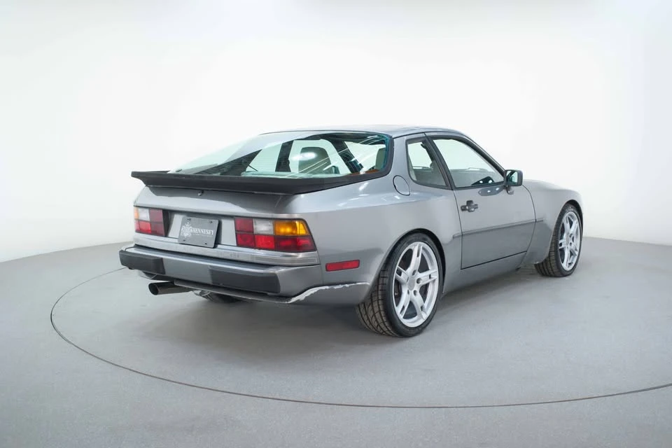 1989 Porsche 944 Turbo - Image 9 of 19