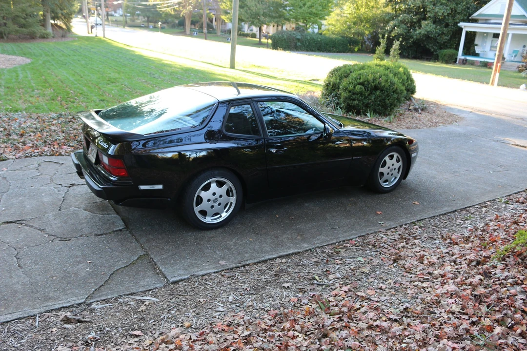 1989 Porsche 944 Turbo - Image 3 of 17