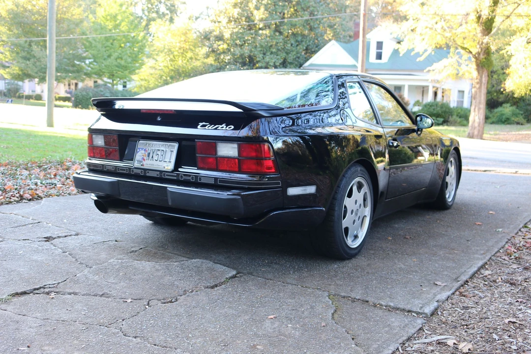 1989 Porsche 944 Turbo - Image 4 of 17