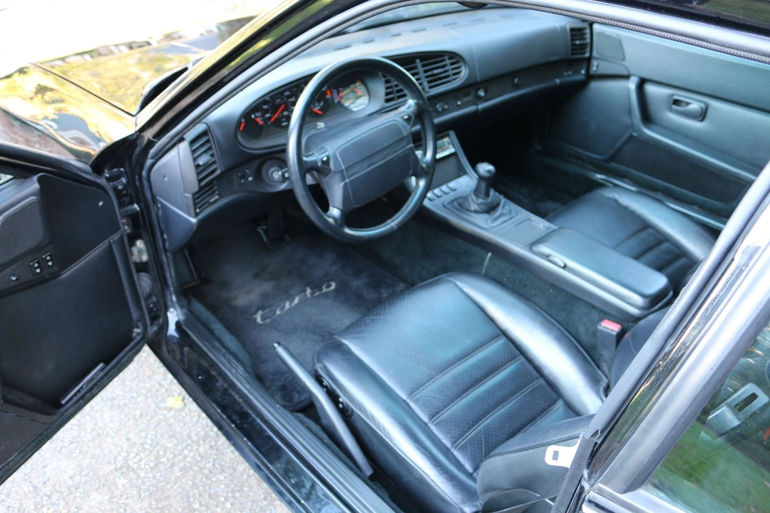 1989 Porsche 944 Turbo - Image 5 of 17