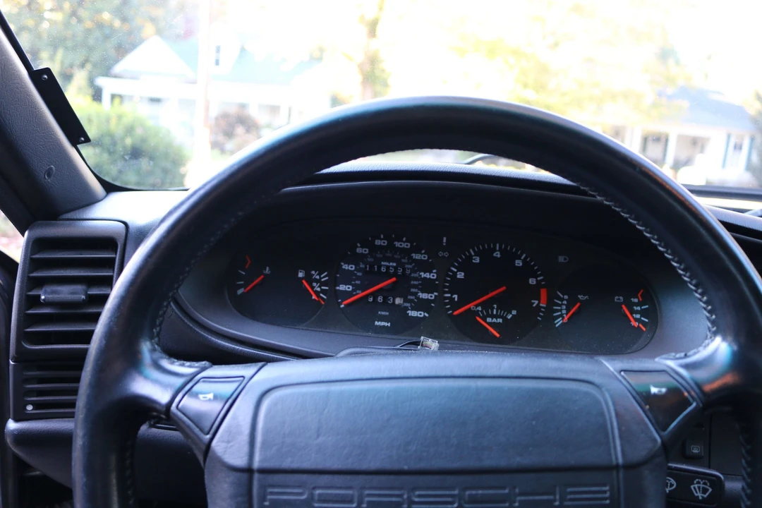 1989 Porsche 944 Turbo - Image 6 of 17