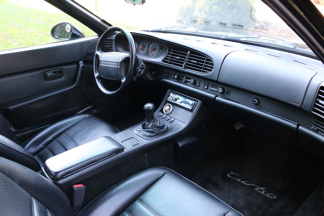 1989 Porsche 944 Turbo - Image 10 of 17