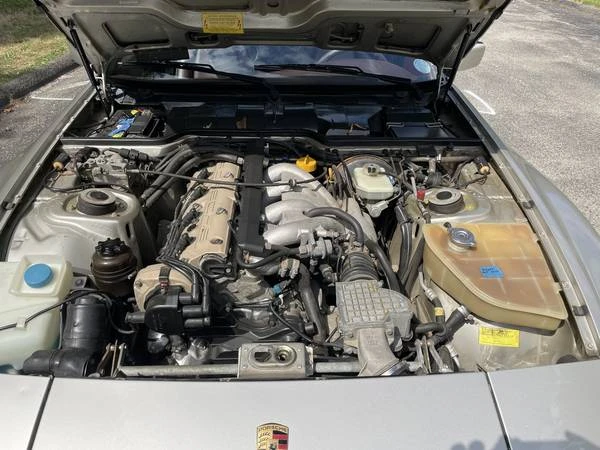 1989 Porsche 944 S2 - Image 17 of 18