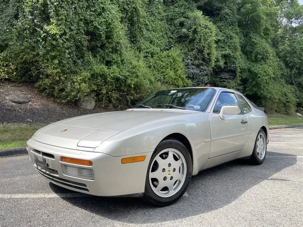 1989 Porsche 944 S2 - Image 3 of 18
