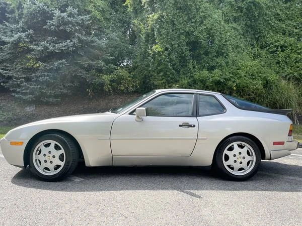 1989 Porsche 944 S2 - Image 4 of 18