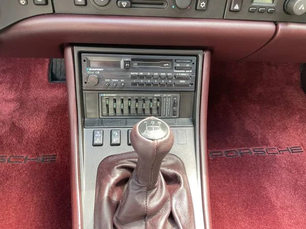 1989 Porsche 944 S2 - Image 13 of 18
