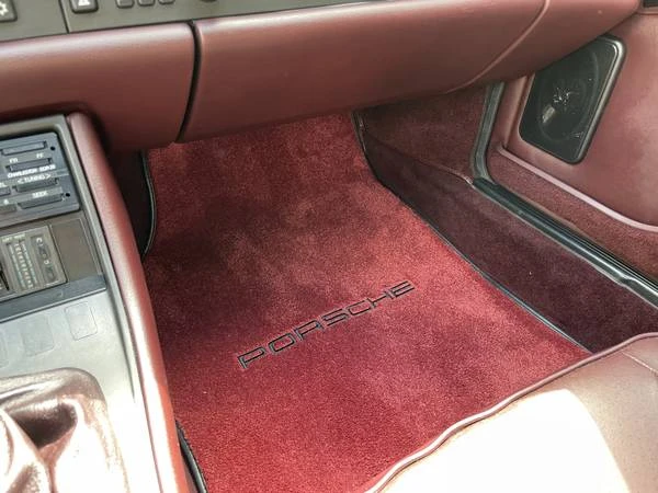 1989 Porsche 944 S2 - Image 14 of 18