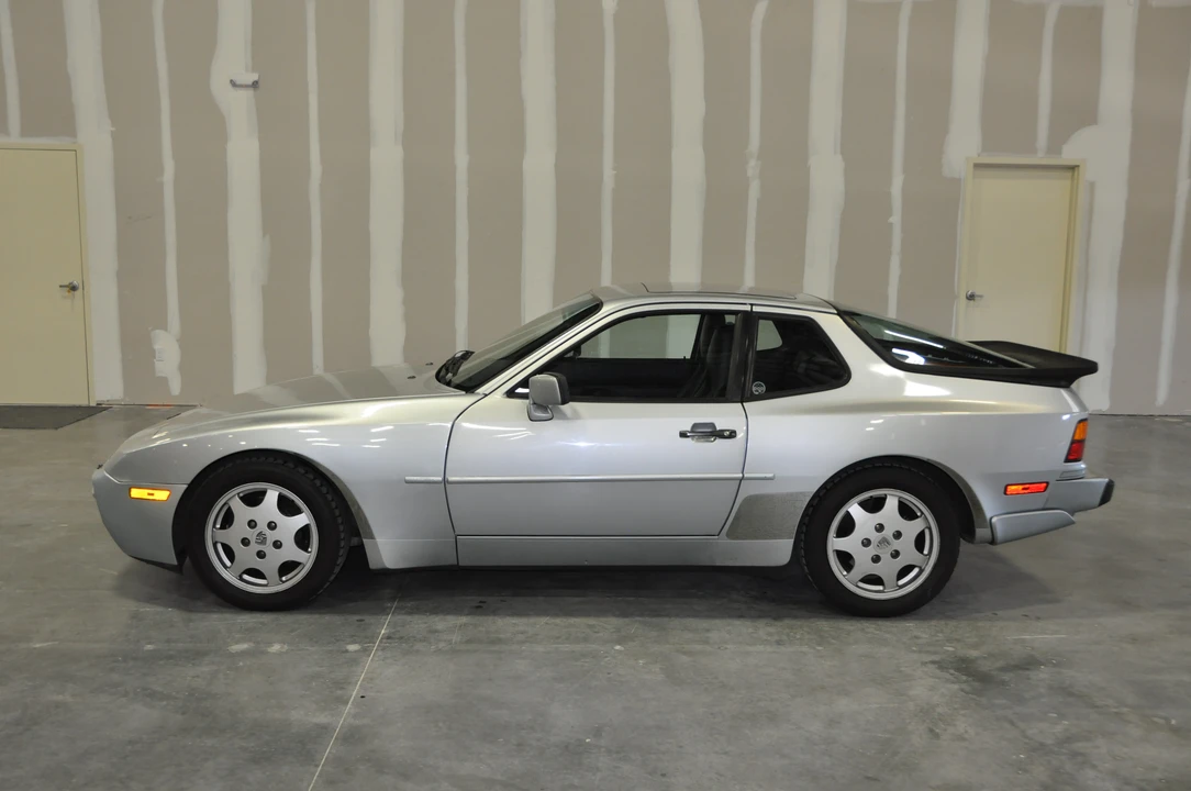 1989 Porsche 944 S2 - Image 5 of 5