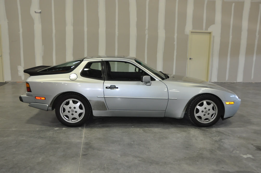 1989 Porsche 944 S2 - Image 4 of 5