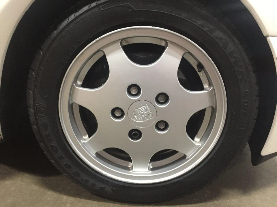 1989 Porsche 944 S2 - Image 24 of 31