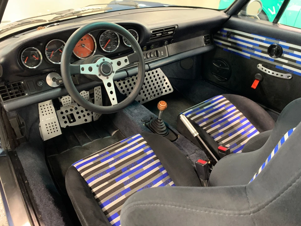1989 Porsche 964 Carrera 4 - Image 7 of 12