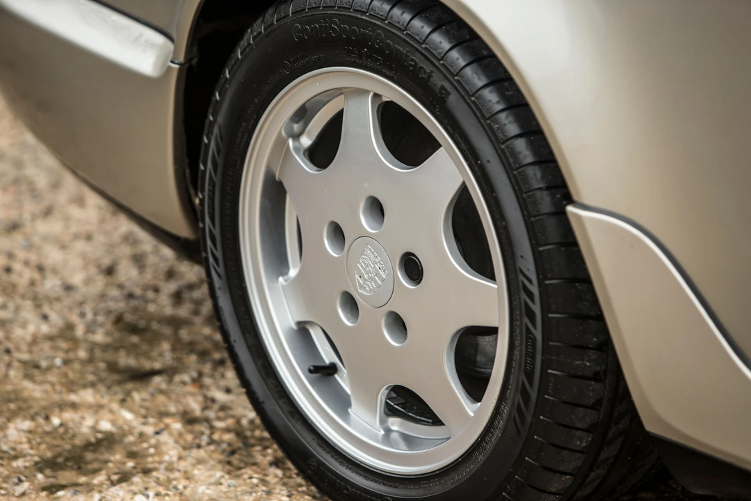 1989 Porsche 964 Carrera - Image 15 of 23