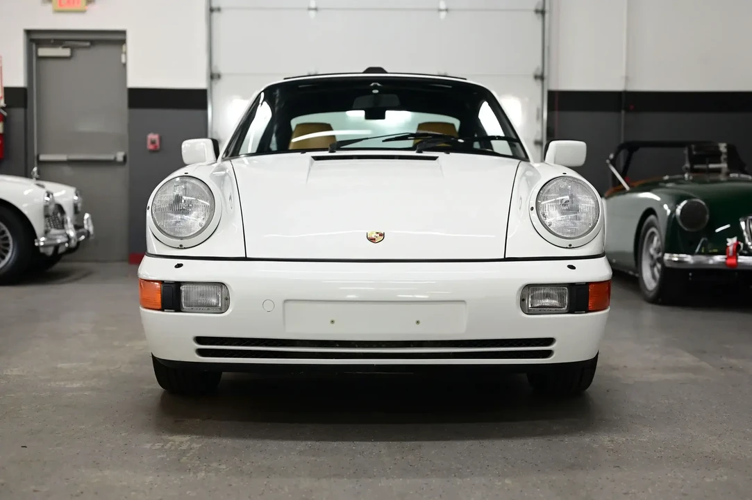 1989 Porsche 964 Carrera 4 - Image 4 of 6