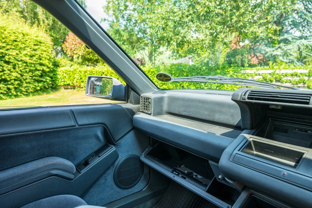 1989 Renault - Image 17 of 30