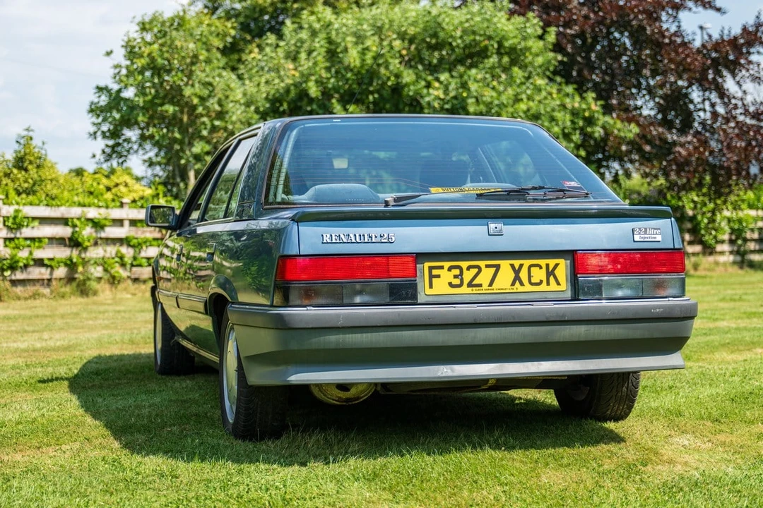 1989 Renault - Image 24 of 30