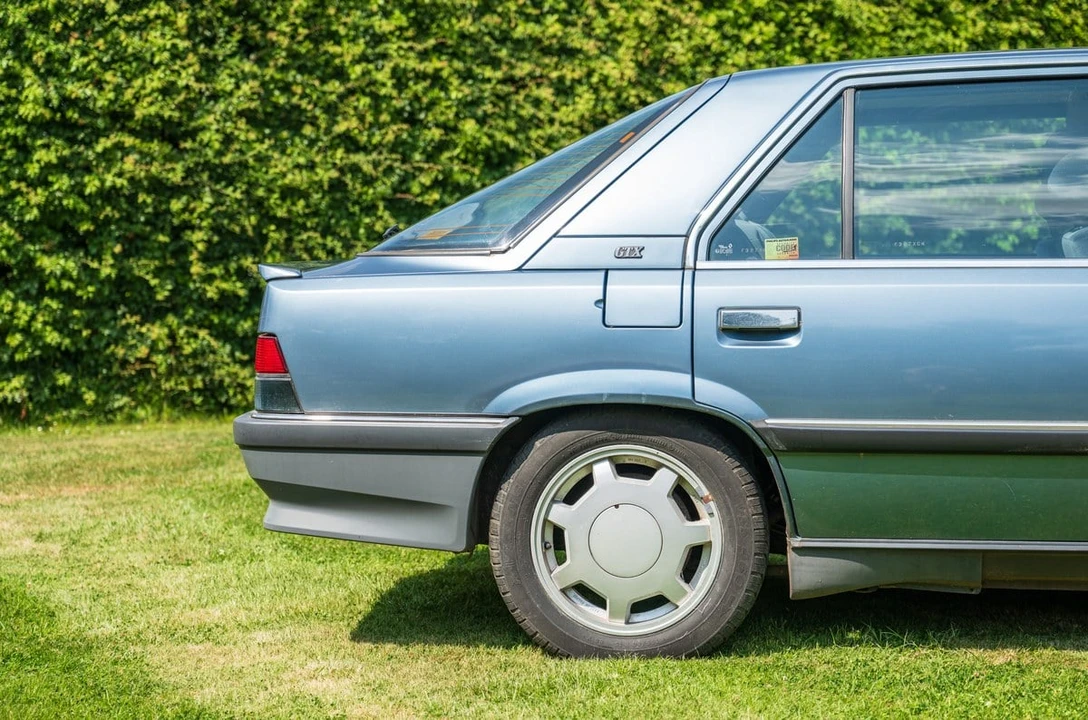 1989 Renault - Image 30 of 30
