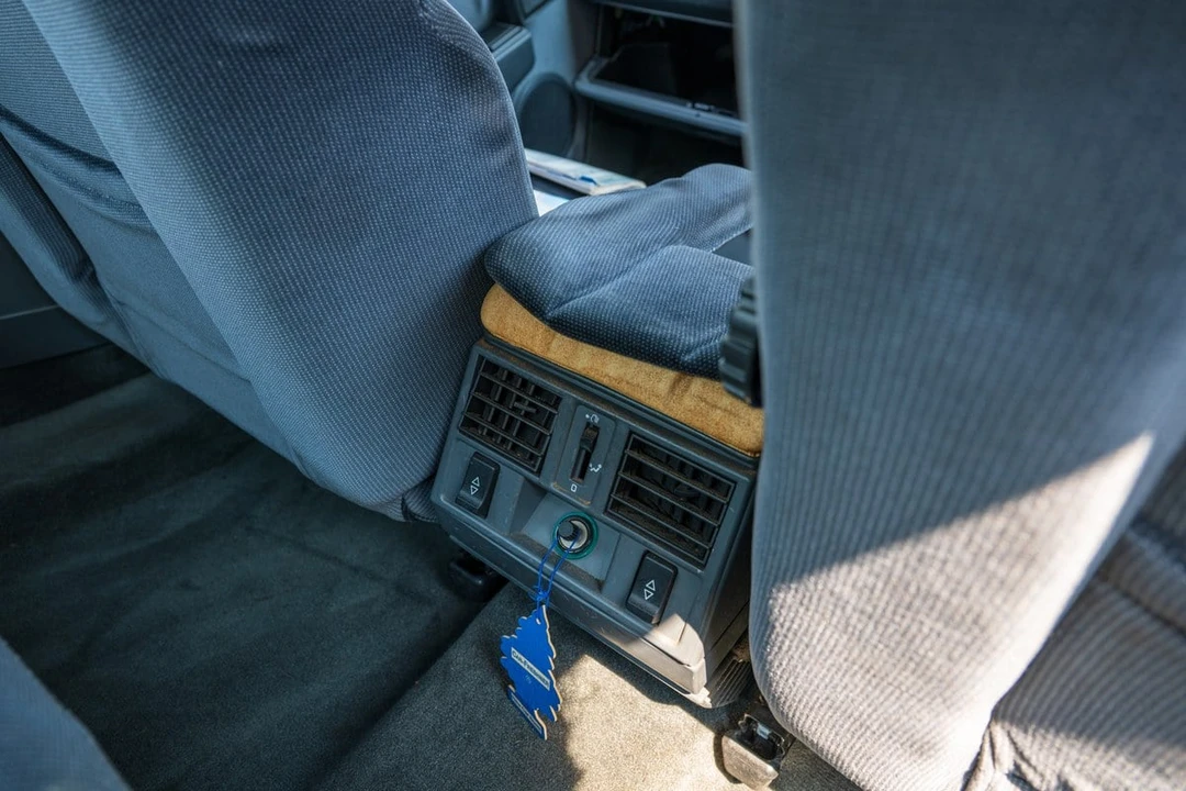 1989 Renault - Image 29 of 30