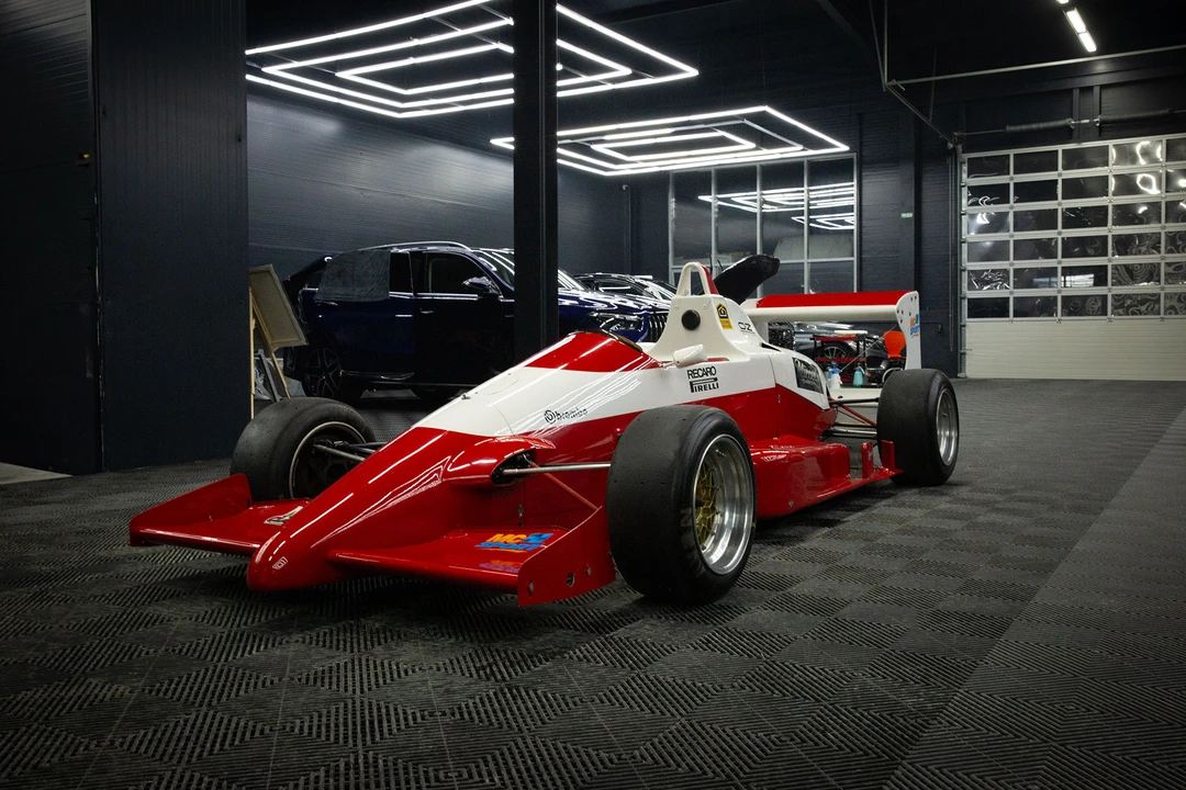 1989 Reynard - Image 16 of 31