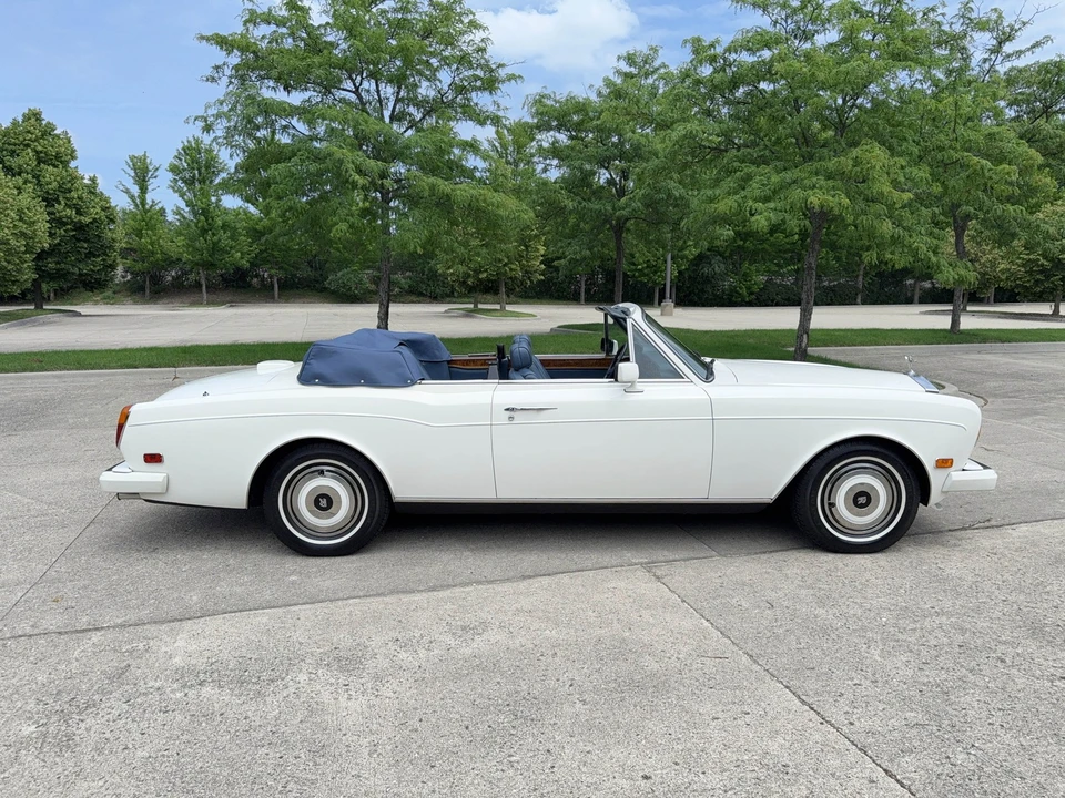 1989 Rolls-Royce Corniche Series III - Image 20 of 31