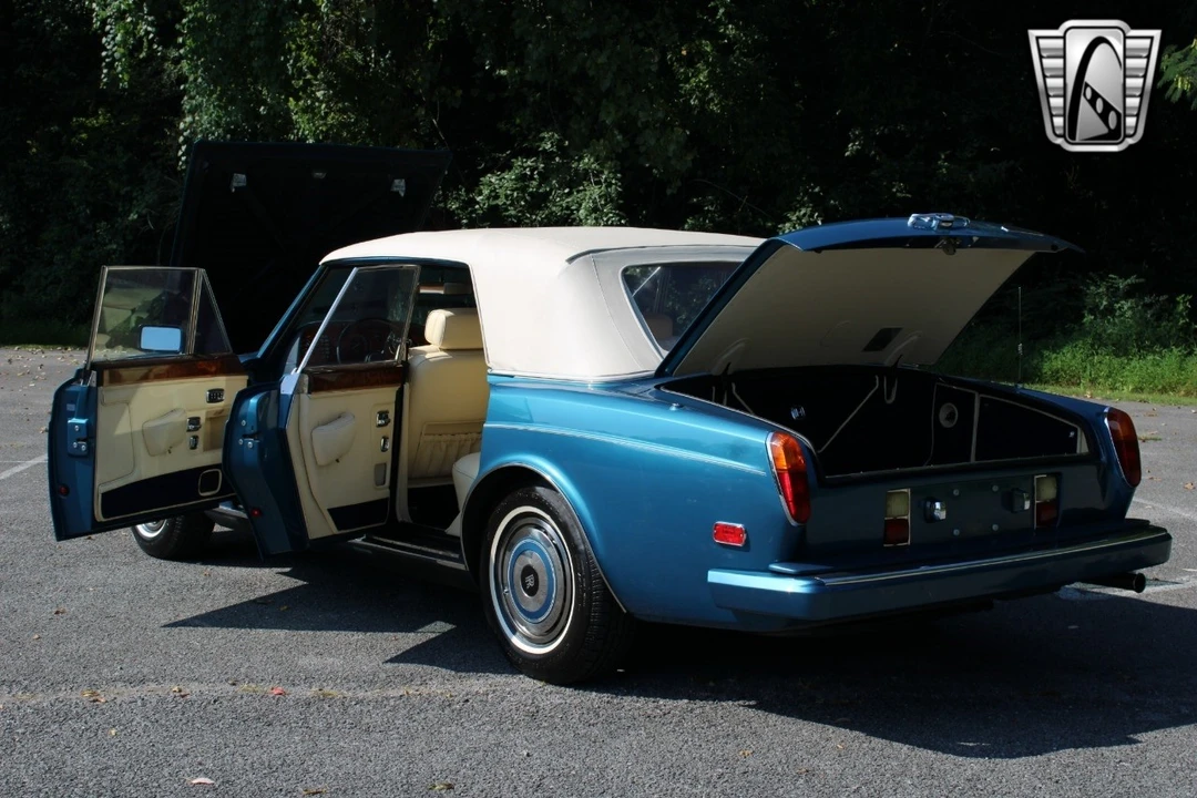 1989 Rolls-Royce Corniche Series I - Image 9 of 12