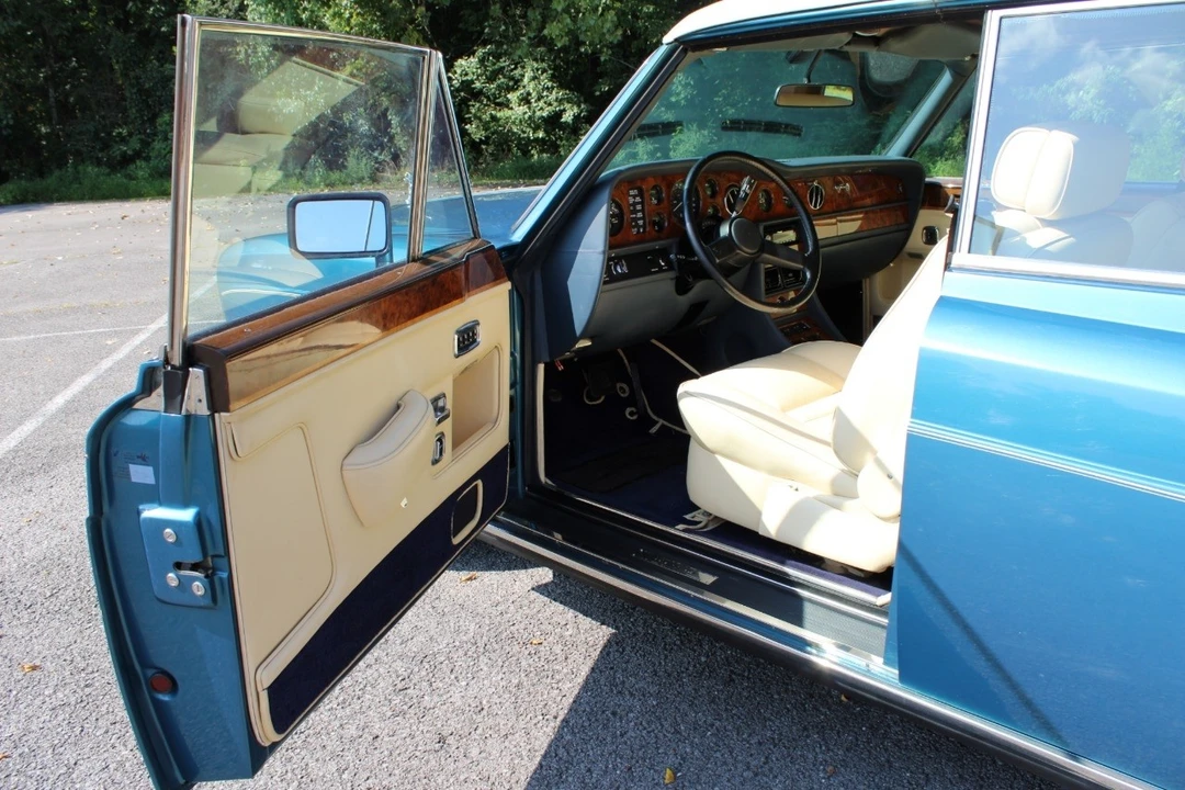 1989 Rolls-Royce Corniche Series III - Image 20 of 21