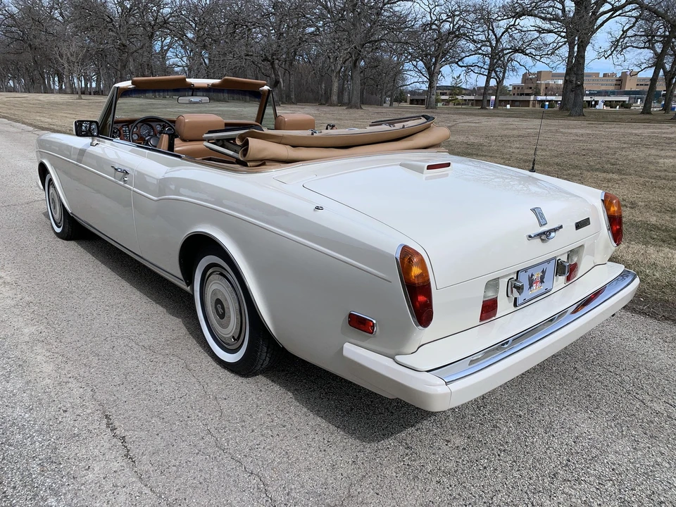 1989 Rolls-Royce Corniche - Image 16 of 31