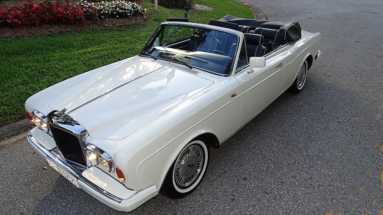 1989 Rolls-Royce Corniche - Image 9 of 25