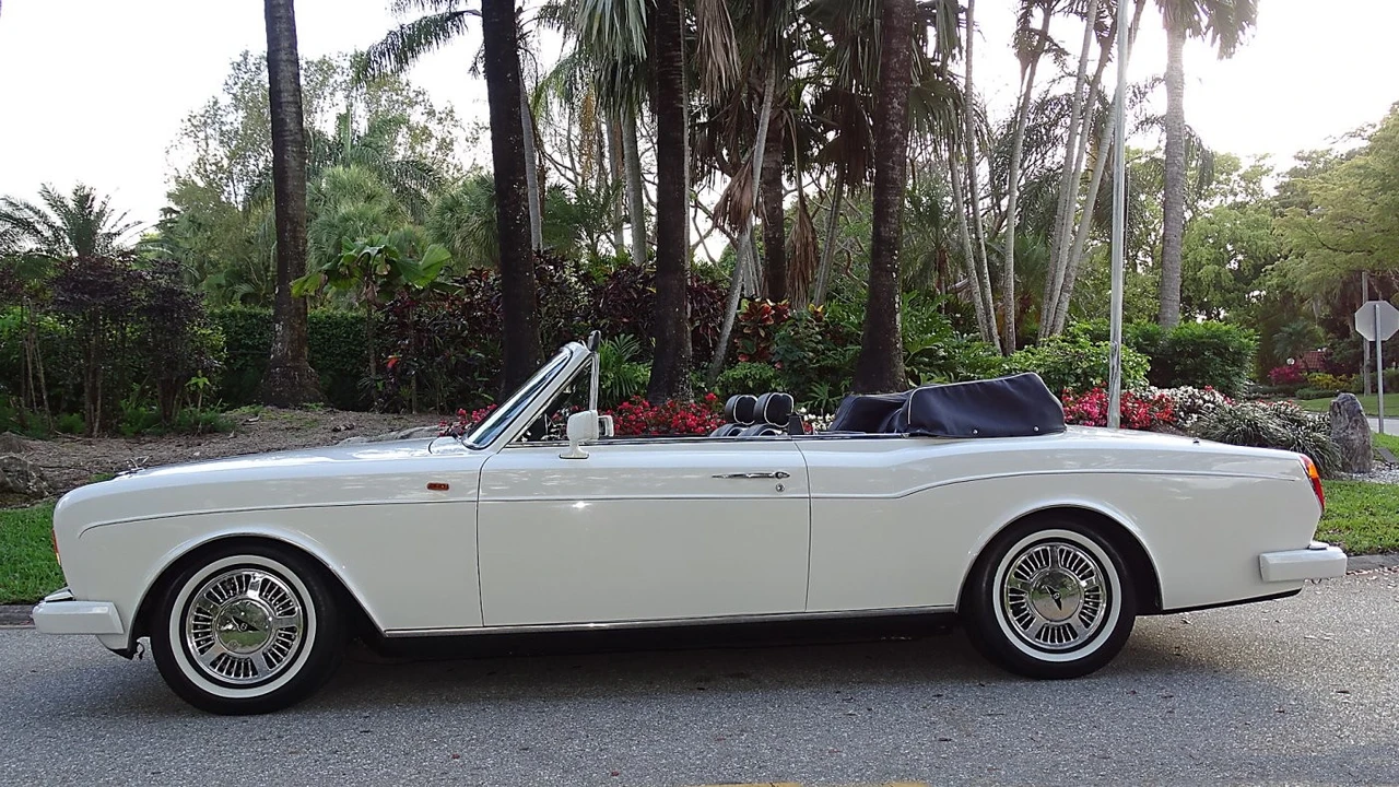 1989 Rolls-Royce Corniche - Image 3 of 25