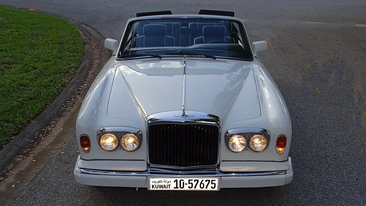 1989 Rolls-Royce Corniche - Image 11 of 25
