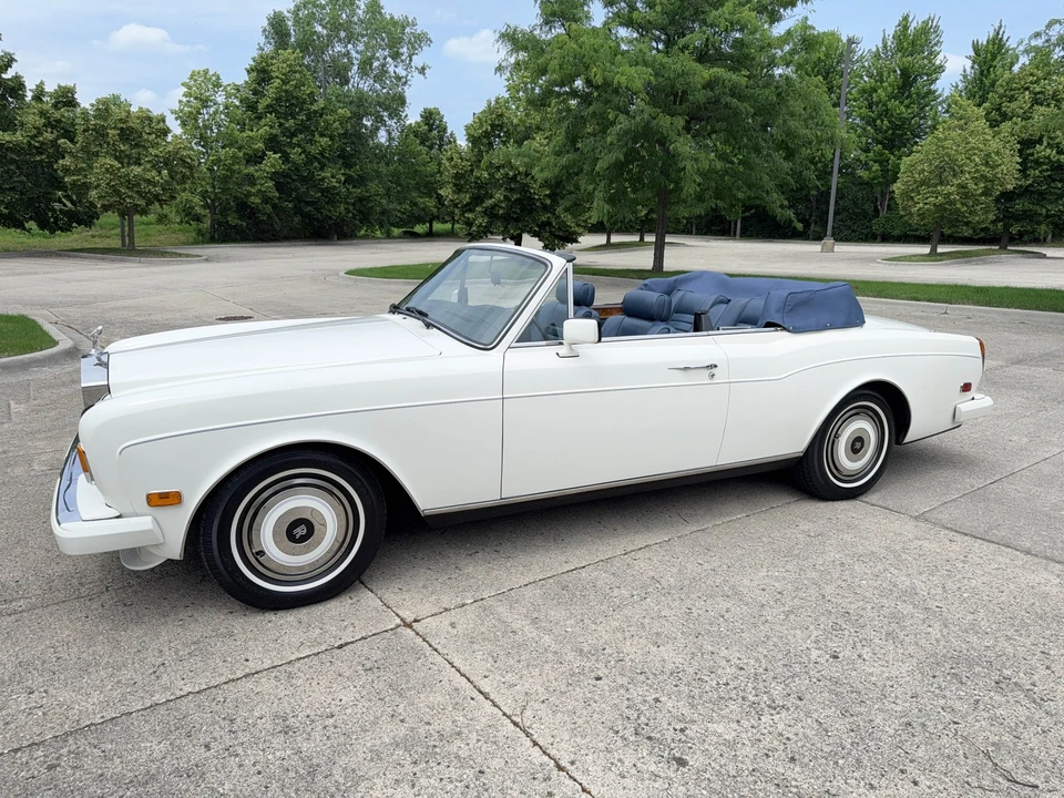1989 Rolls-Royce Corniche Series II - Image 9 of 31
