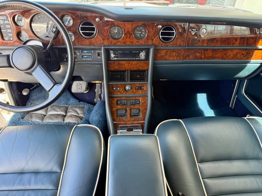 1989 Rolls-Royce Corniche Series II - Image 7 of 11