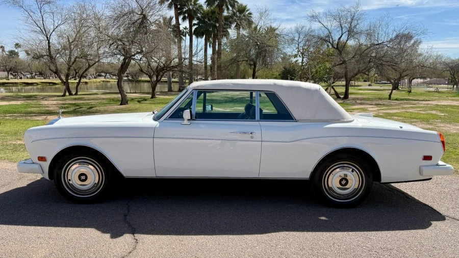 1989 Rolls-Royce Corniche Series II - Image 2 of 11