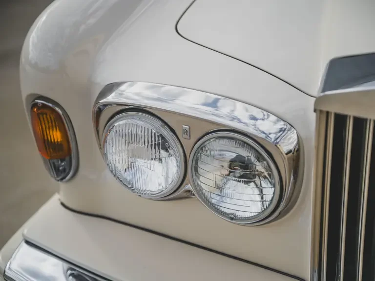 1989 Rolls-Royce Corniche Series II - Image 17 of 31