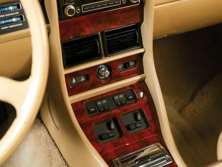 1989 Rolls-Royce Corniche Series II - Image 13 of 31
