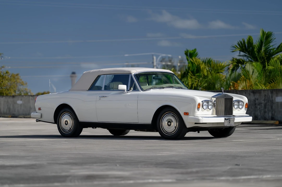 1989 Rolls-Royce Corniche Series III - Image 2 of 31