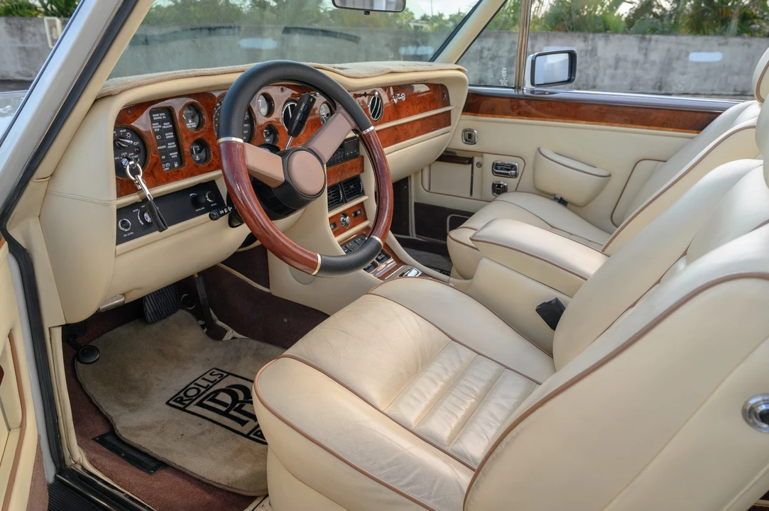 1989 Rolls-Royce Corniche Series III - Image 28 of 31