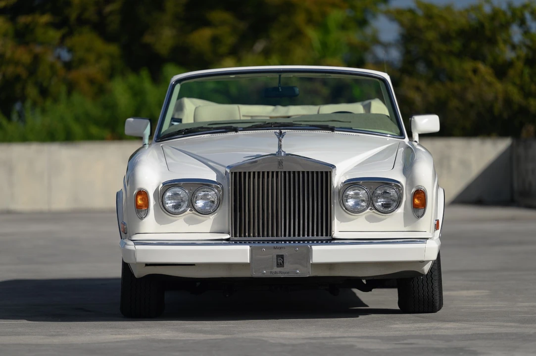 1989 Rolls-Royce Corniche Series III - Image 12 of 31