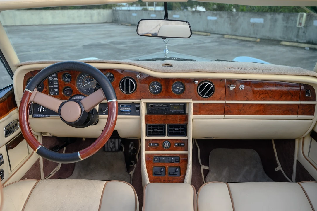 1989 Rolls-Royce Corniche Series III - Image 27 of 31