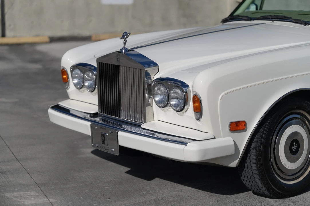 1989 Rolls-Royce Corniche Series III - Image 9 of 31