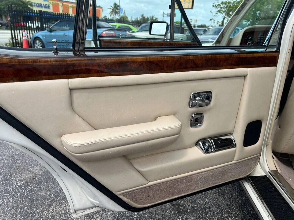 1989 Rolls-Royce Silver Spur & Spirit - Image 9 of 27