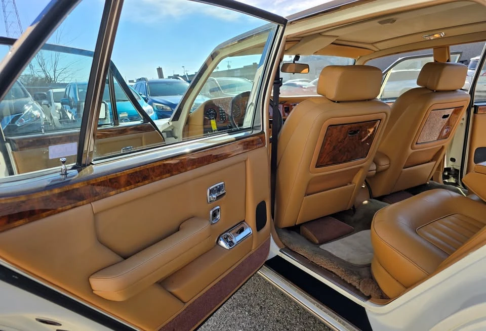 1989 Rolls-Royce Silver Spur & Spirit - Image 14 of 20