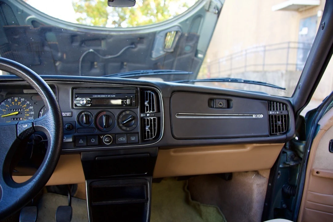 1989 Saab 900 1st Gen - Image 14 of 21