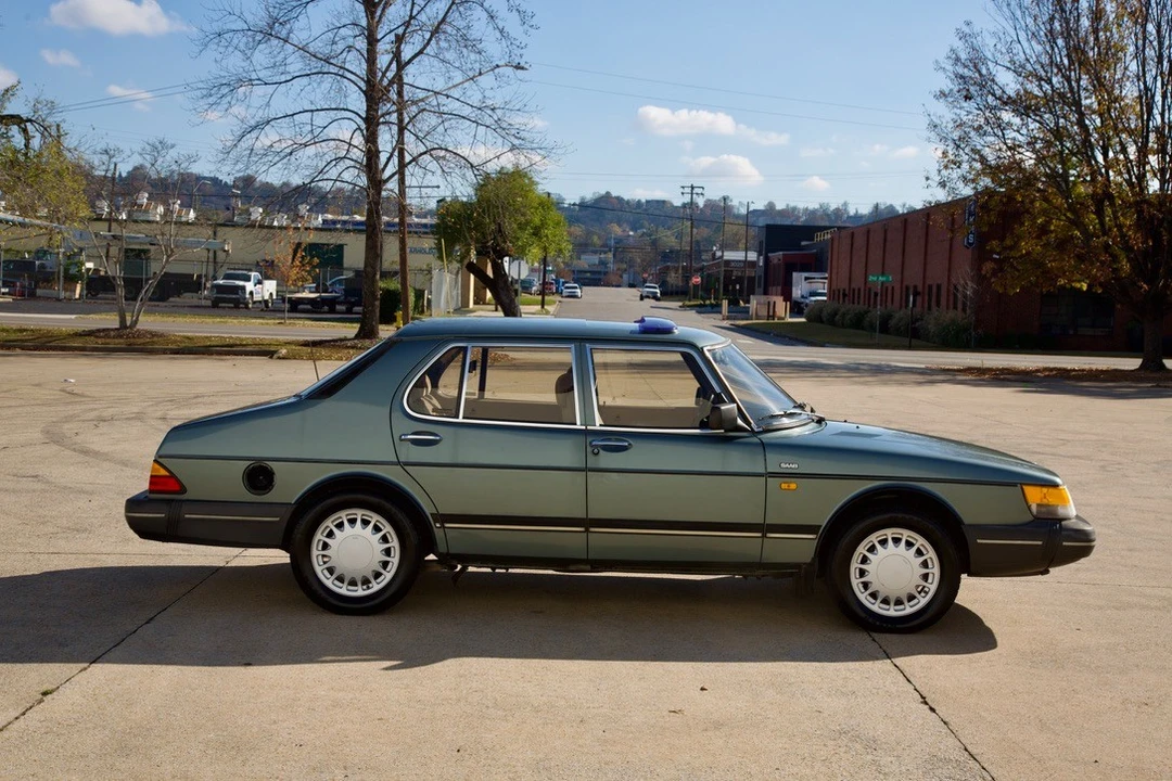 1989 Saab 900 1st Gen - Image 4 of 21