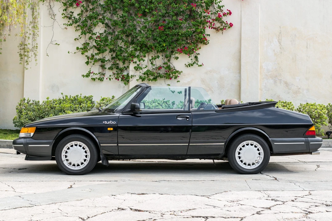 1989 Saab 900 Turbo 1st Gen - Image 4 of 31