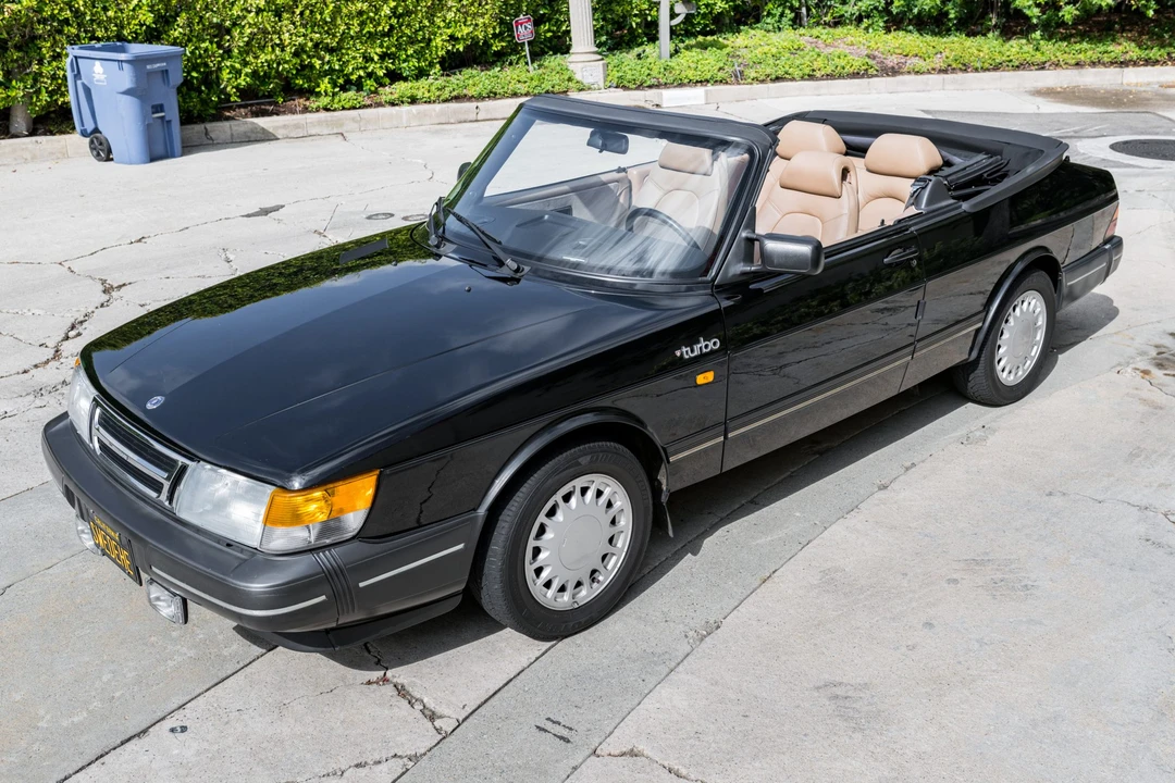 1989 Saab 900 Turbo 1st Gen - Image 2 of 31