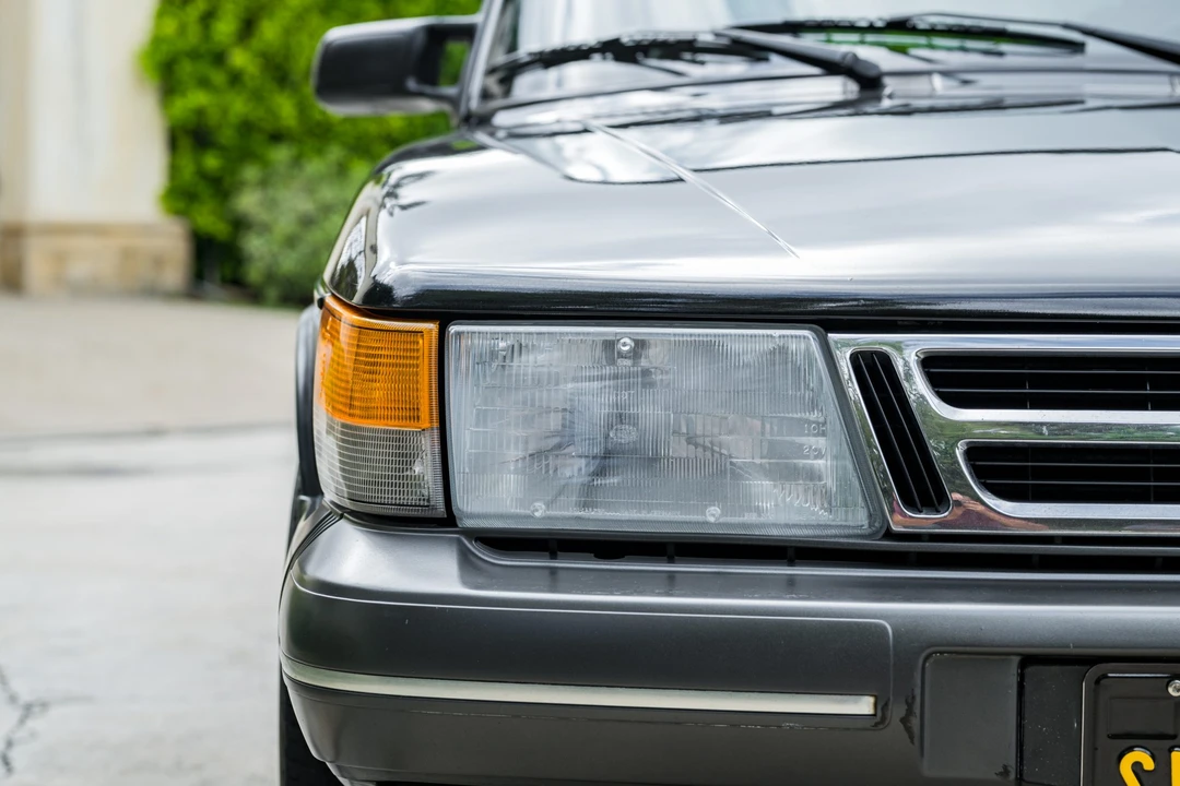 1989 Saab 900 Turbo 1st Gen - Image 25 of 31